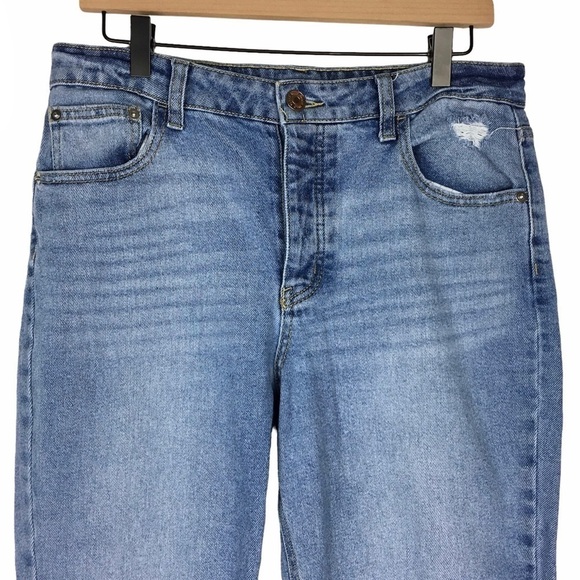 WILD FABLE Jeans Super High Rise Ankle Crop Distressed Light Wash Denim Size 10 - Picture 2 of 10